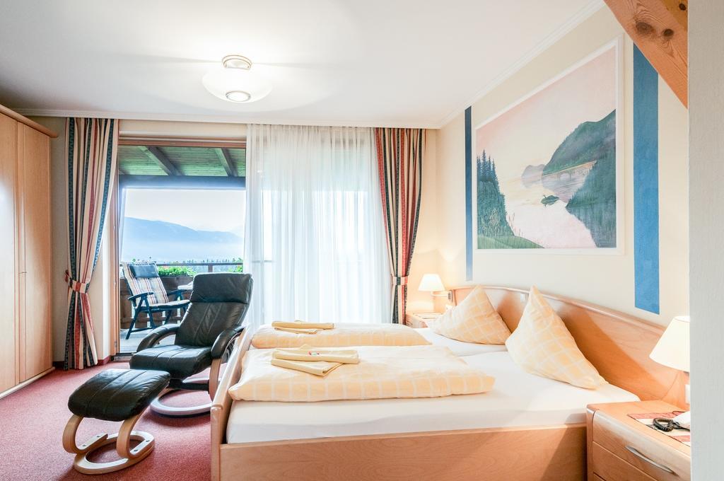 Hotel Landhof Simeter Gmbh Spittal an der Drau Room photo